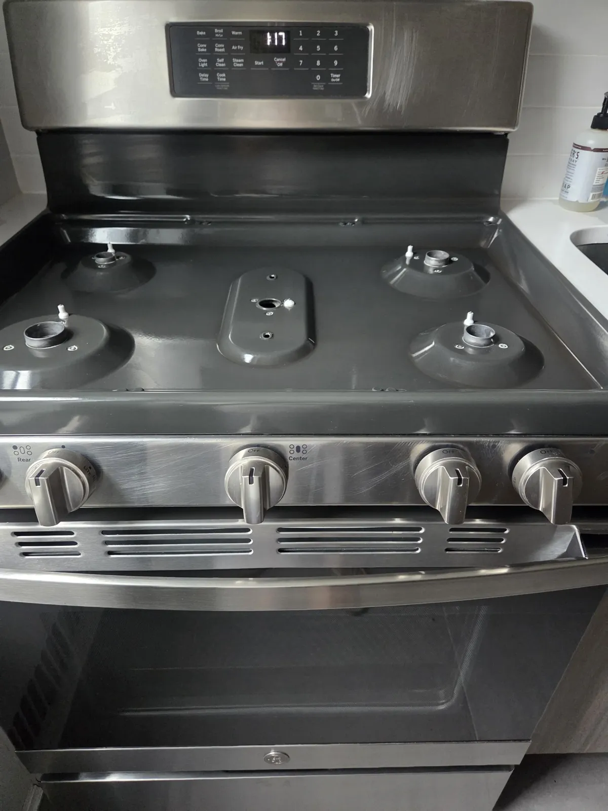 A Brooklyn kitchen cleaned by Chantes
